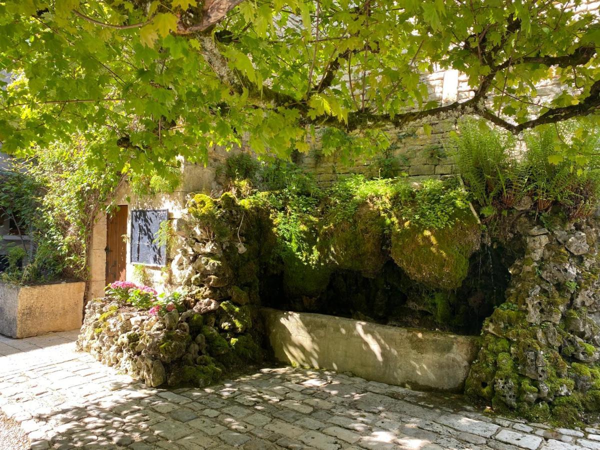 Logis Relais De La Source Hotel Saint-Seine-l'Abbaye Exterior photo